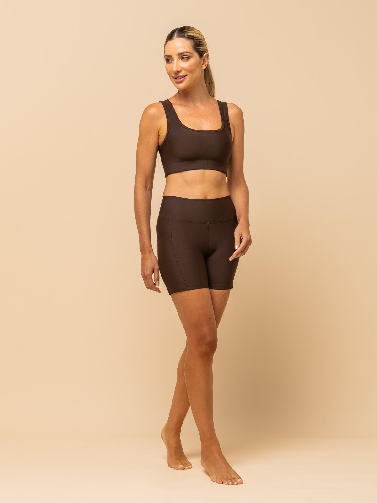 Brown Sports Top – Support & Comfort